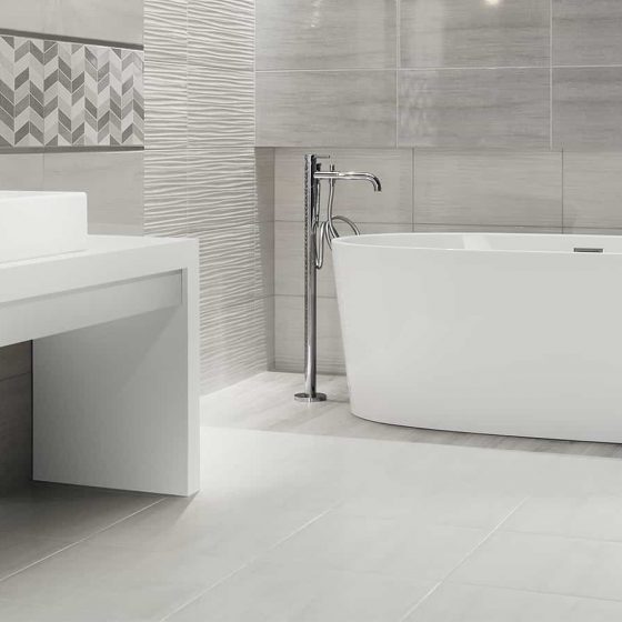 Ванна кімната у сучасному дизайні з використанням білого, сірого та графітового кольору | Вінниця, мережа салонів плитки та сантехніки Домінік